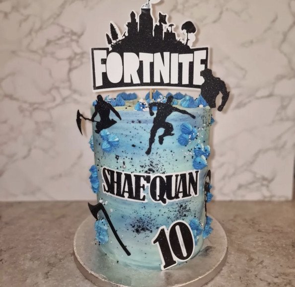 Fortnite cake