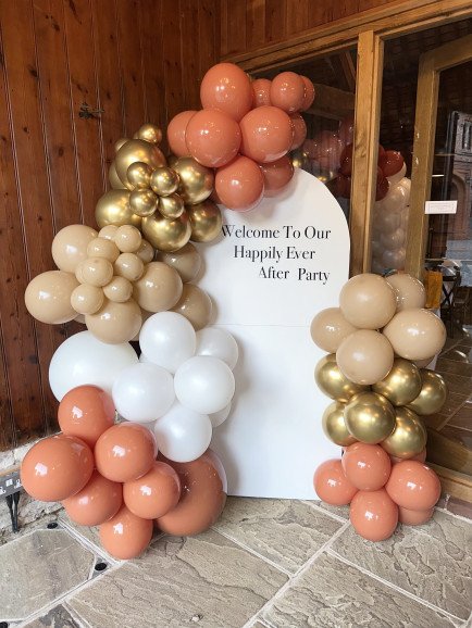 🤍The most dreamiest wedding to ever exist🤍 #wedding #weddingsuppliersessex #weddingparty #smallbusinessowner #balloondecor