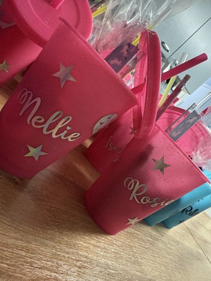 Party cups, these can be pre filled or empty. A great alternative to party bags but a wonderful added touch. Many cup colours available, larger cups also available & thousands of vinyl colour choices.