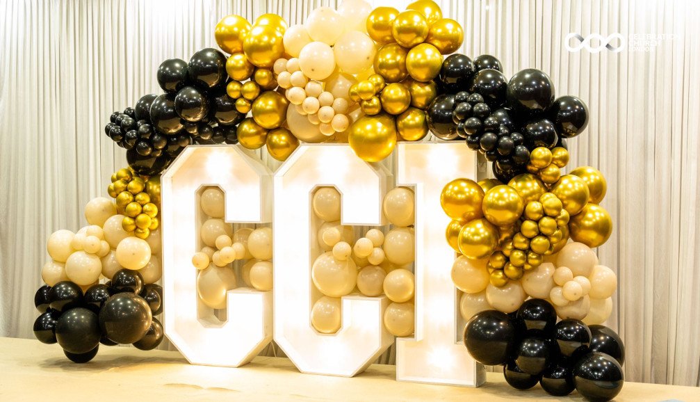 LED letters with balloons