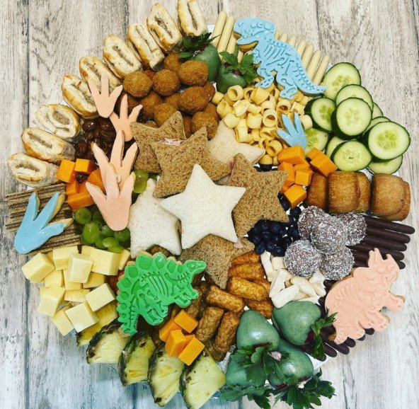 Themed kids platters 🦕