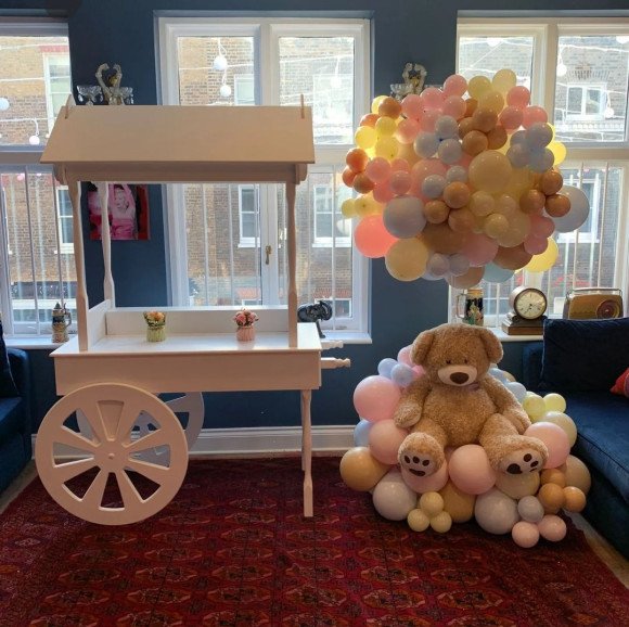 Sweet cart with balloon display