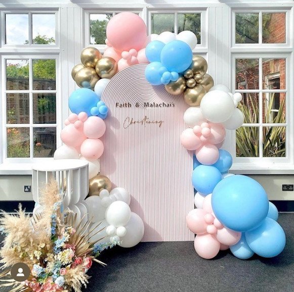 Have a joint Christening in mind? We've got you covered! 
Bespoke backdrops available to suit your requirements.
