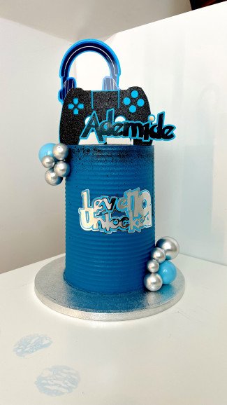 Game Themed Cake by Sensational Cakes and Desserts