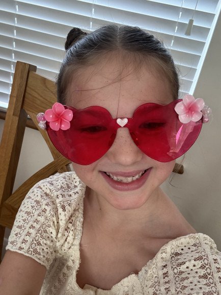 Make your own sunglasses! This is the coolest activities for your little ones!