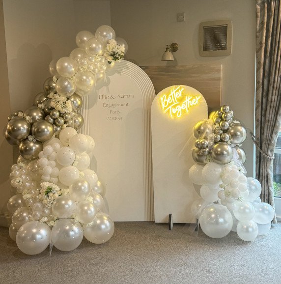 This stunning beautiful display suitable for all occasions.Please note that all re creations will never be the same as each clients requirements are yo unique to you just like our displays.