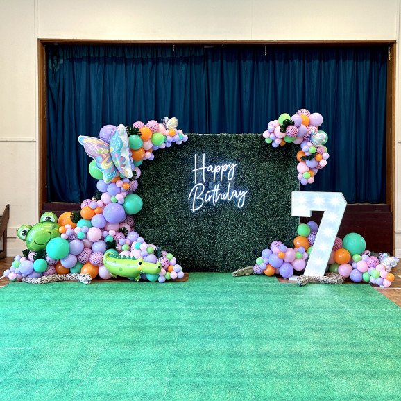 Animal displays are always fun to create! Our backdrops and LED signs can add that extra special touch!