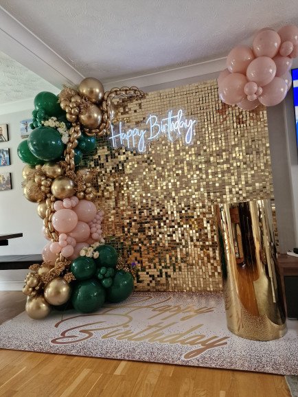 Balloon decoration with sequin wall