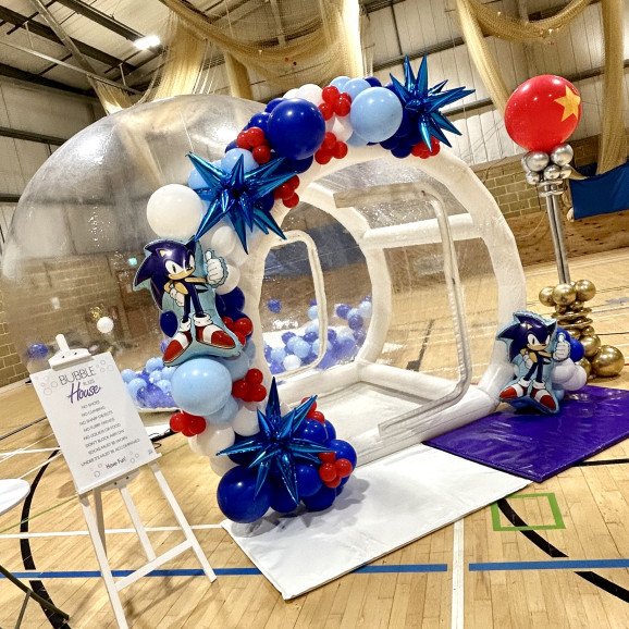 We can work with any theme for our balloon displays and Bubble House!