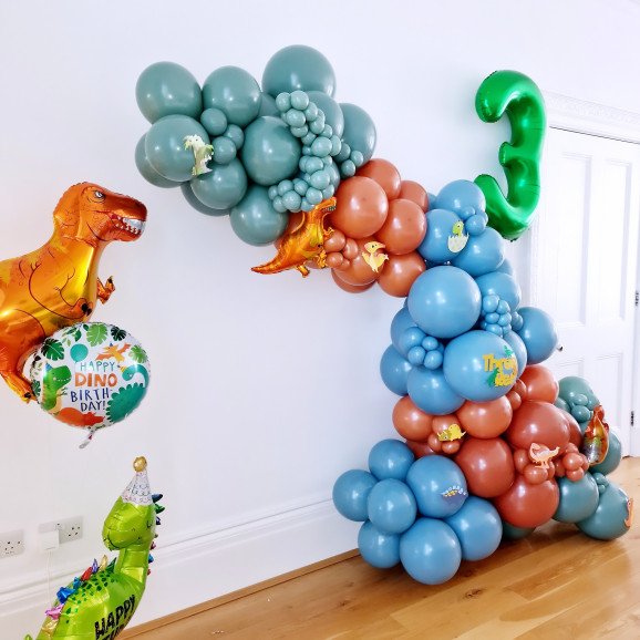 Balloon decoration