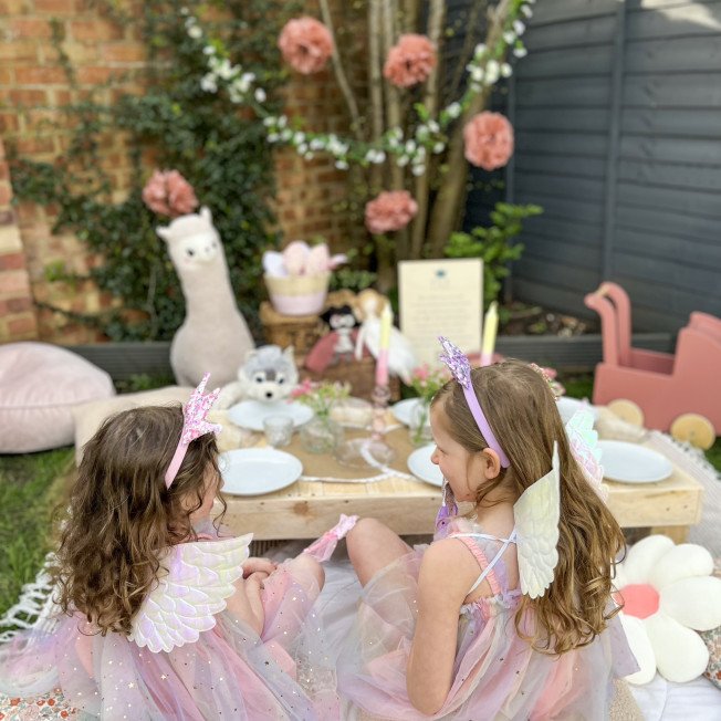 Pop Luxe | Luxury soft play, picnic tables, dress-up, play spaces & more